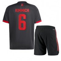 Fotbalové Dres Bayern Munich Joshua Kimmich #6 Dětské Alternativní 2022-23 Krátký Rukáv (+ trenýrky)